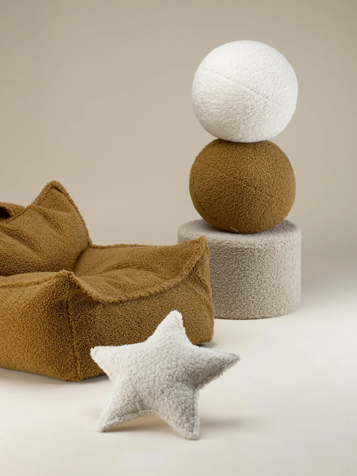 Best Wigiwama Pouf en peluche pour enfants Sugar, Ø 40 cm Peluche beige clair