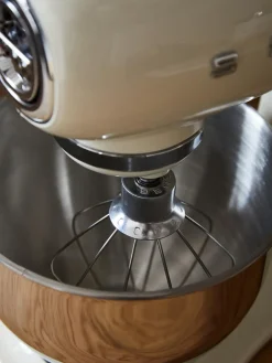 New Smeg Robot de cuisine 50's Style Blanc crème, haute brillance