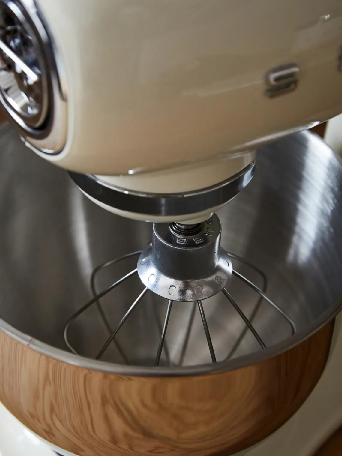New Smeg Robot de cuisine 50's Style Blanc crème, haute brillance