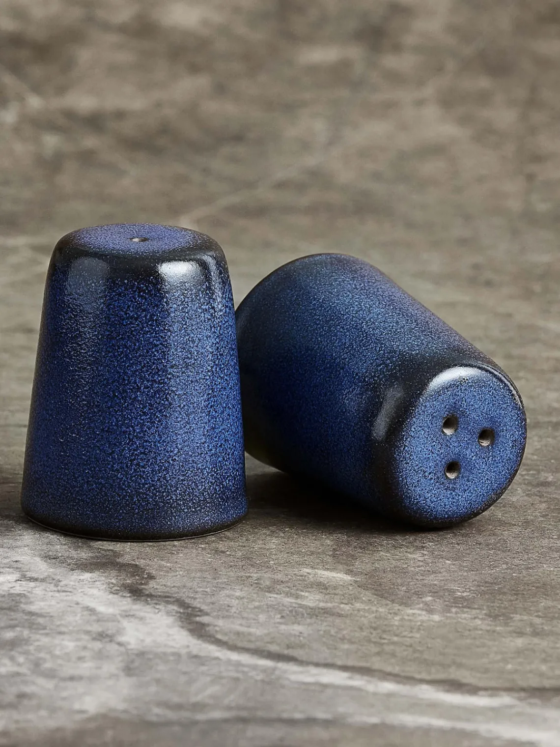 Sale Aida Salière et poivrière artisanales Raw, 2 élém.