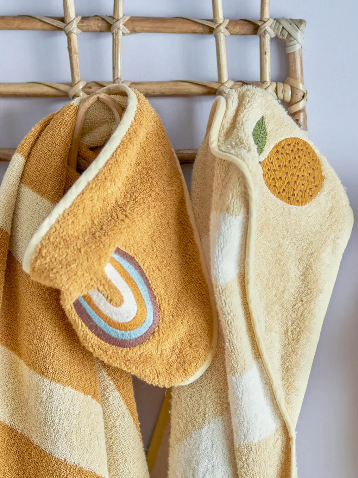 Discount Bloomingville Mini Serviette bébé en coton Agnes Beige clair, blanc crème
