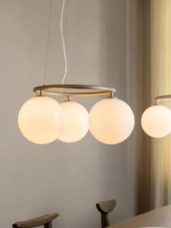 Sale Nuura Suspension à boule de verre Miira Doré, blanc