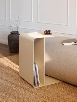 Fashion Metallbude Table d'appoint artisanale Cosmo Beige clair