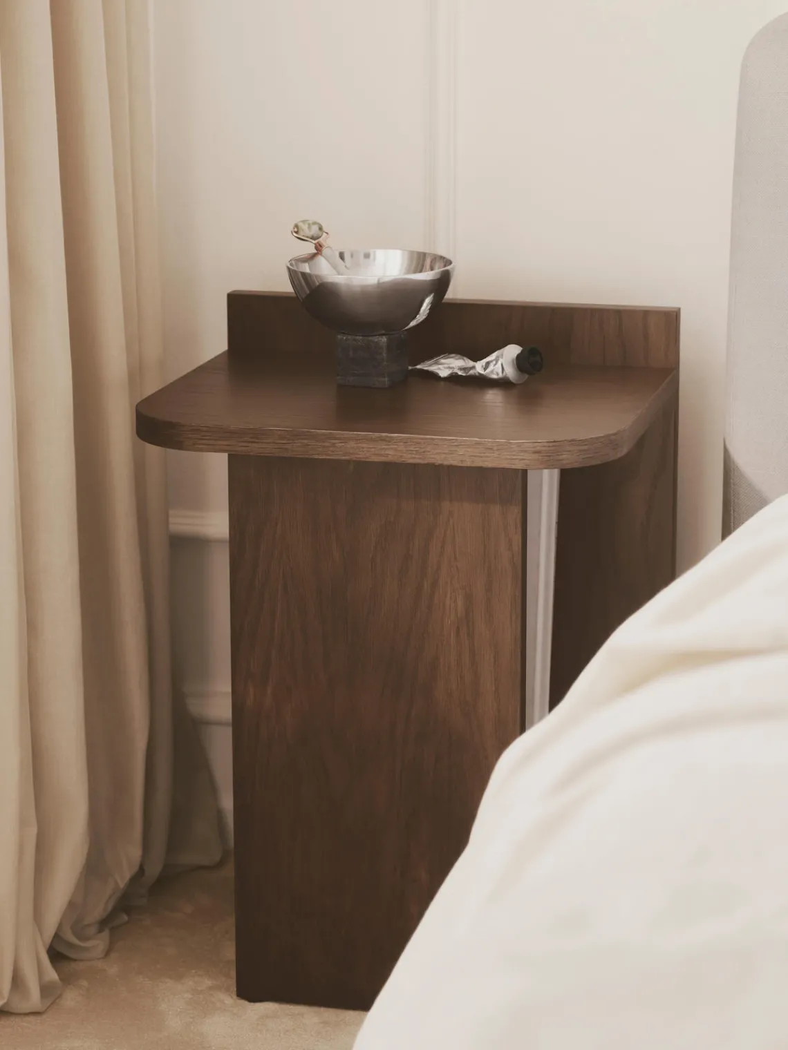 Sale Gejst Table d'appoint en bois de chêne Ismo Bois de chêne foncé laqué