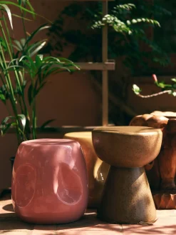 Outlet HKLIVING Table d'appoint ronde faite main en céramique Currents Vieux rose