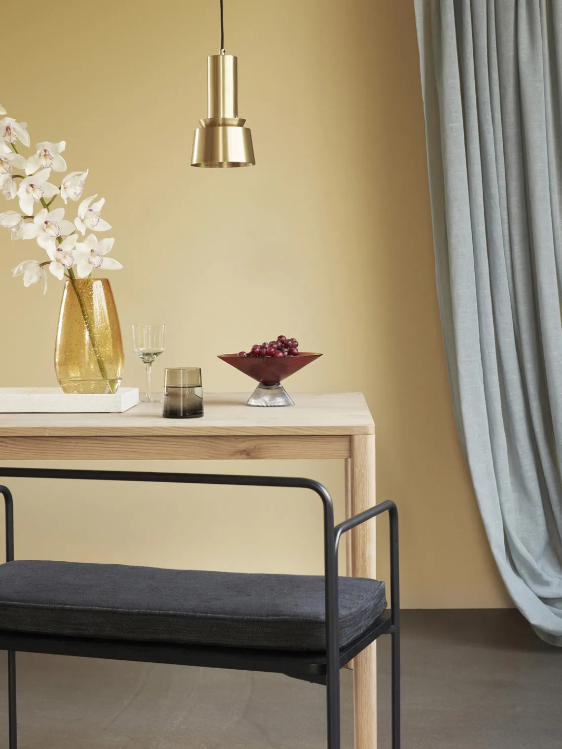 New Hübsch Table en chêne Acorn, 140 x 80 cm