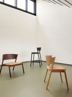 Discount Hübsch Tabouret de bar Oblique Chêne noir laqué