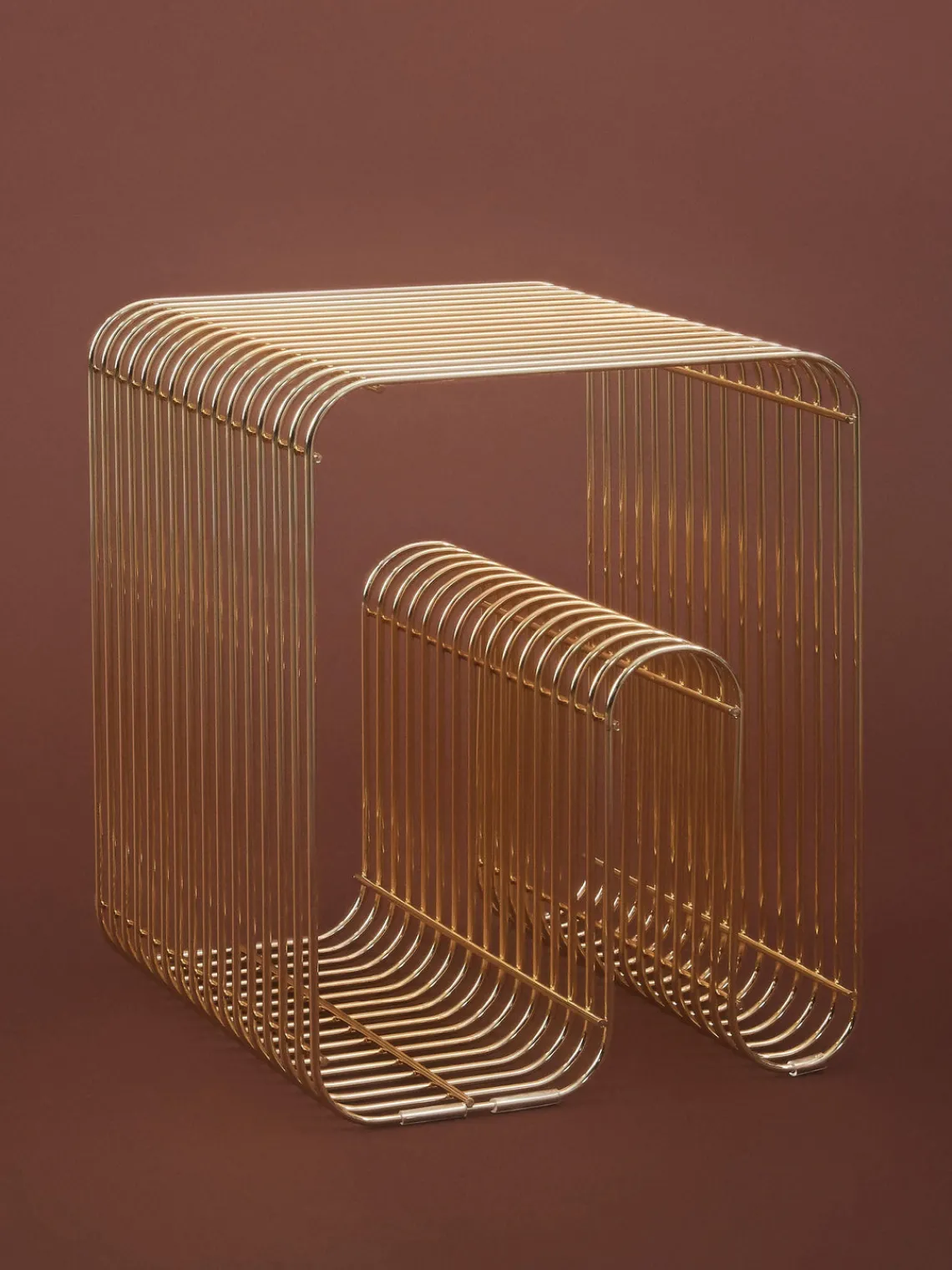 Hot AYTM Tabouret en métal Curve Doré