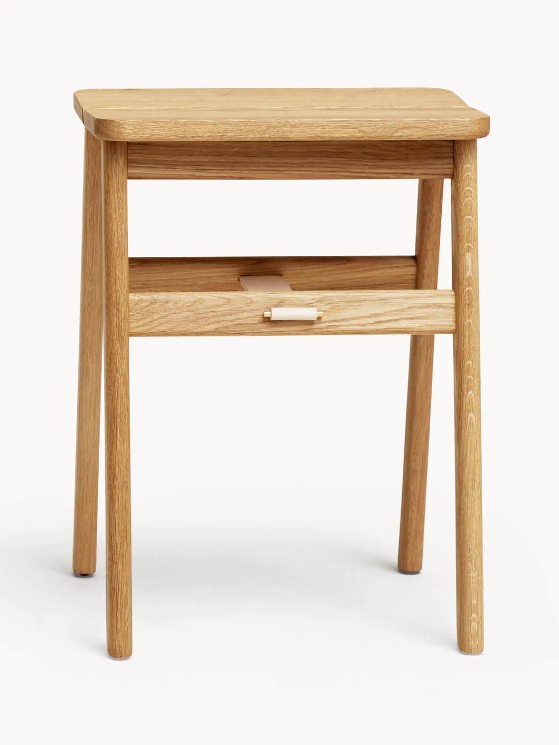 New Form & Refine Tabouret pliant en chêne Angle