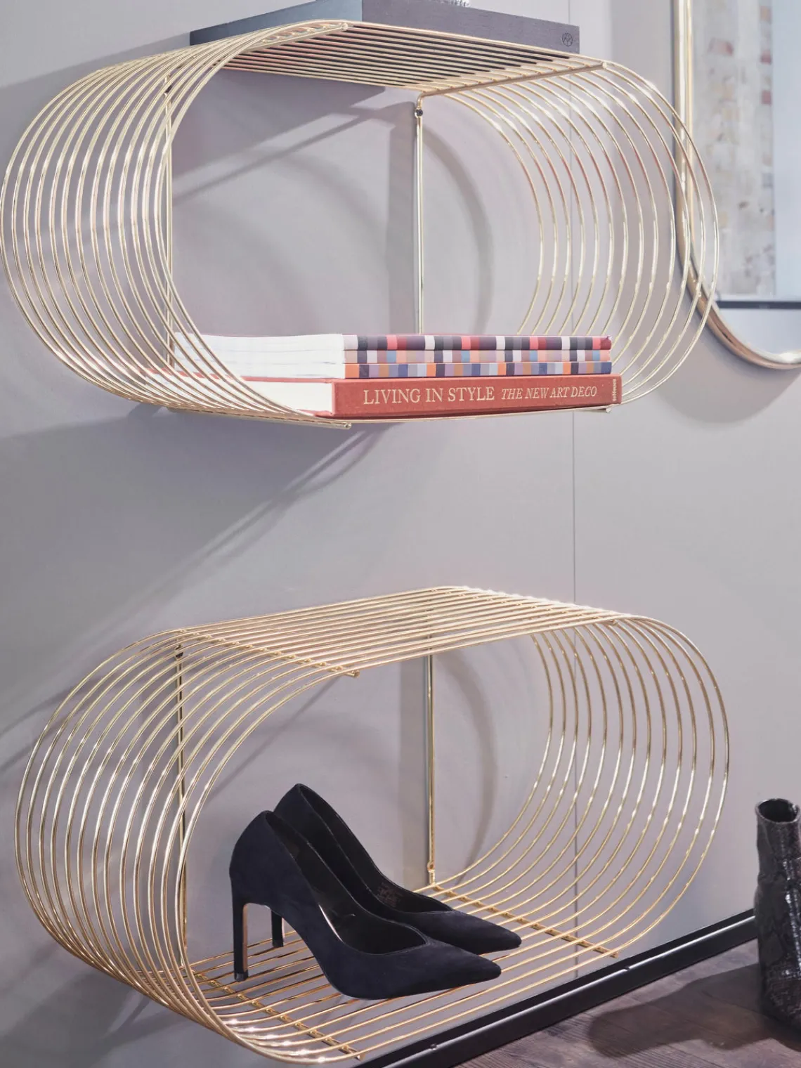 Fashion AYTM Étagère murale en métal Curva, larg. 61 cm Doré, haute brillance