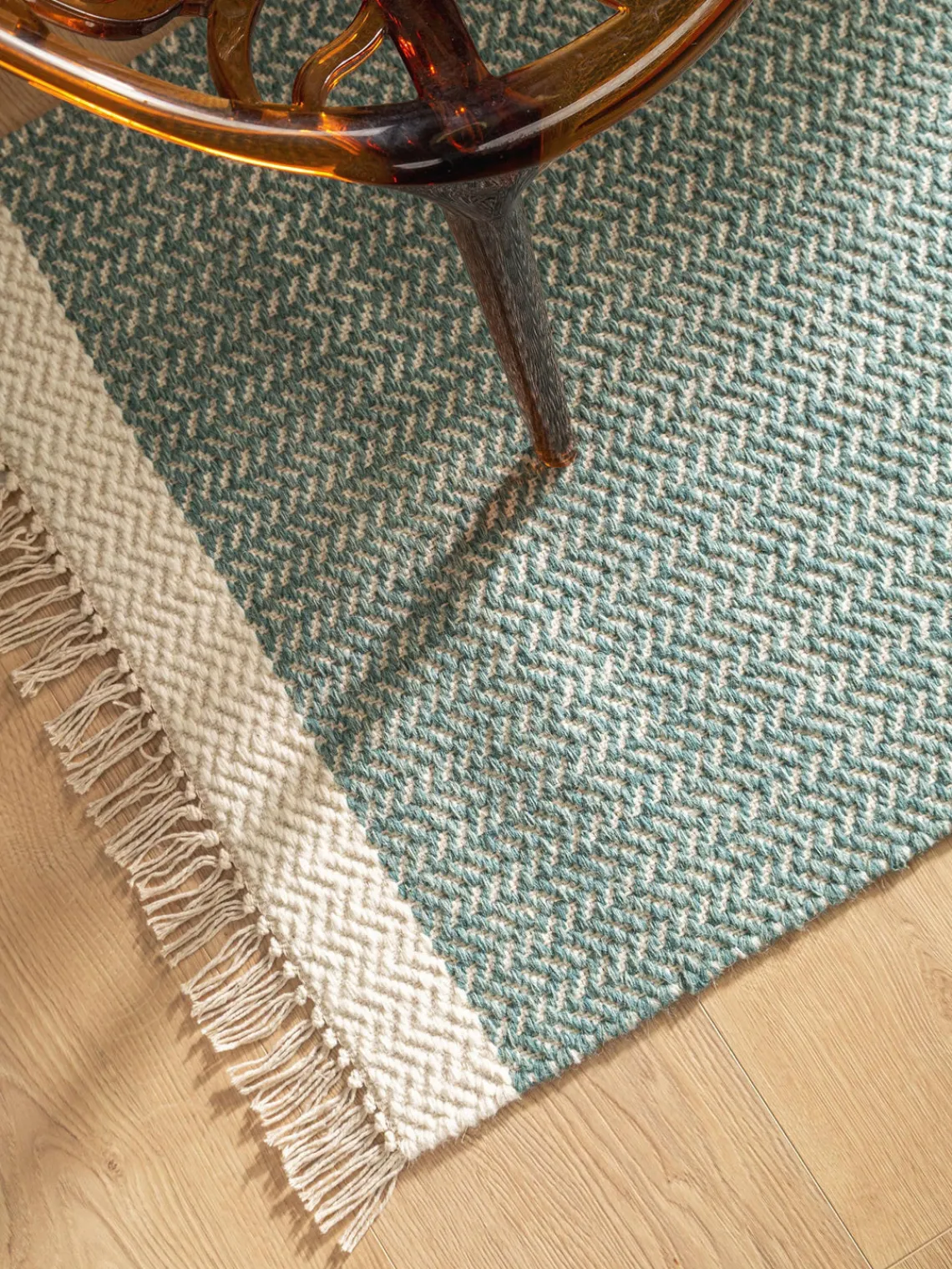 Online Benuta Tapis d'entrée en laine à franges tissé main Kim Vert sauge, beige clair