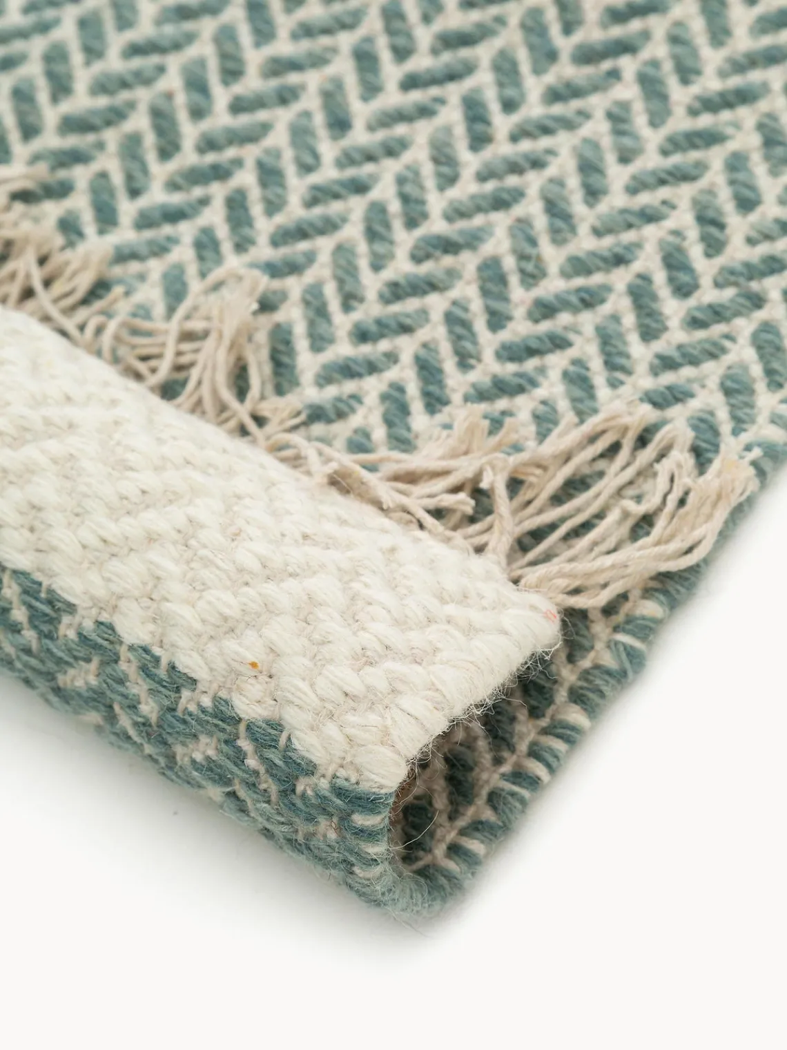 Online Benuta Tapis d'entrée en laine à franges tissé main Kim Vert sauge, beige clair