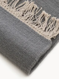 New Benuta Tapis en laine tissé à la main avec franges Liv Gris foncé