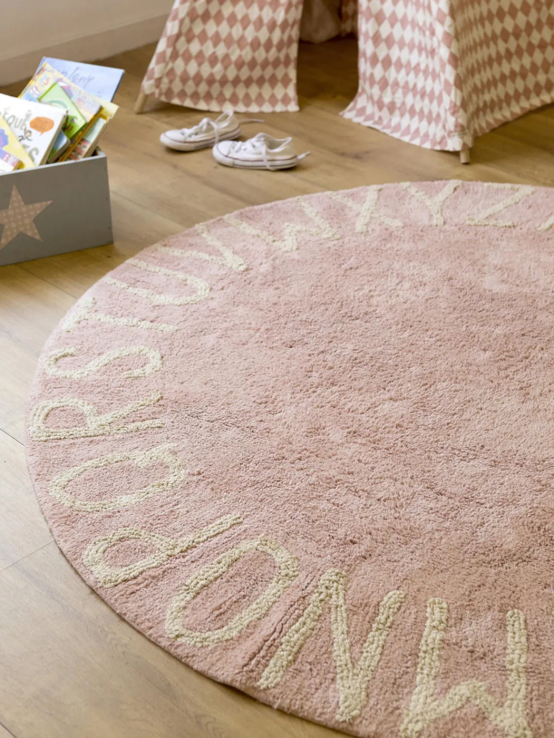 Hot Lorena Canals Tapis rond pour enfant design ABC Vieux rose, beige clair