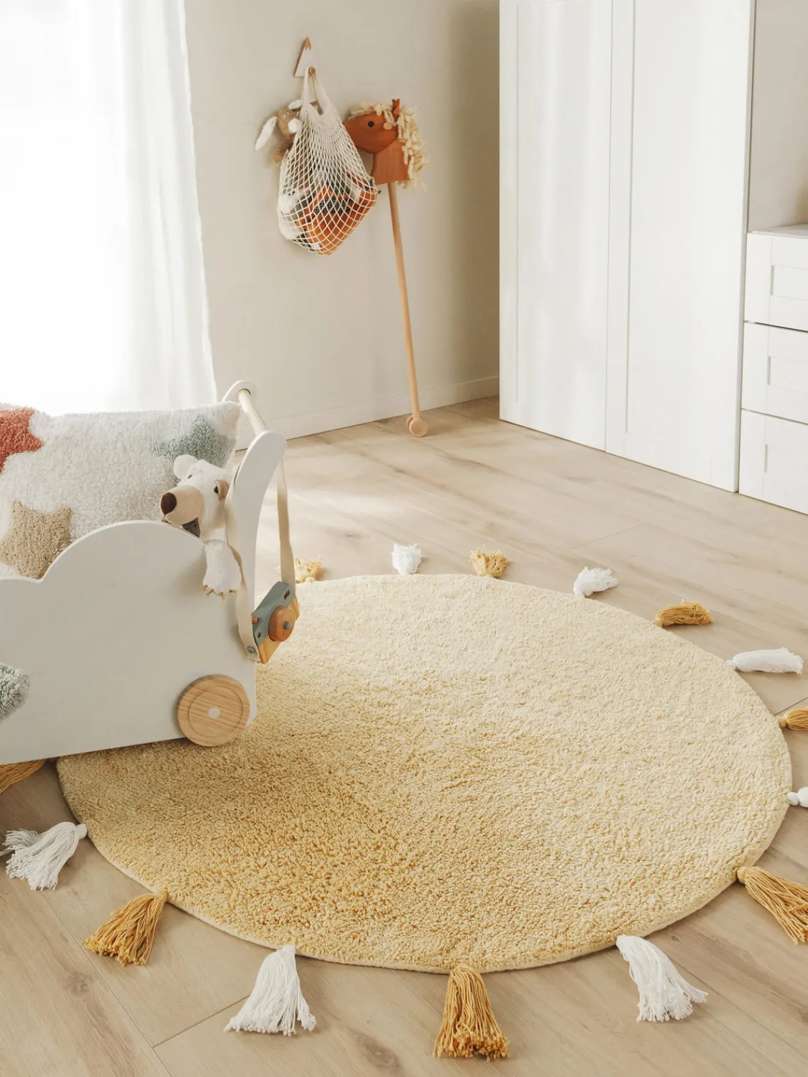 New Benuta Tapis rond tufté main avec pompons Malu