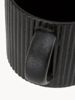 Clearance Bloomingville Tasses à surface striée mate Neri, 2 pièces