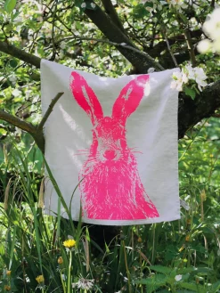 New Frohstoff Torchon en lin sérigraphié à la main Hare Gris clair, rose vif