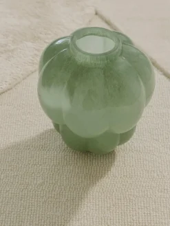 Online AYTM Vase en verre soufflé bouche Uva, haut. 22 cm Vert sauge, haute brillance