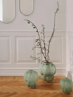 Clearance AYTM Vase en verre soufflé bouche Uva, haut. 35 cm Vert sauge, haute brillance