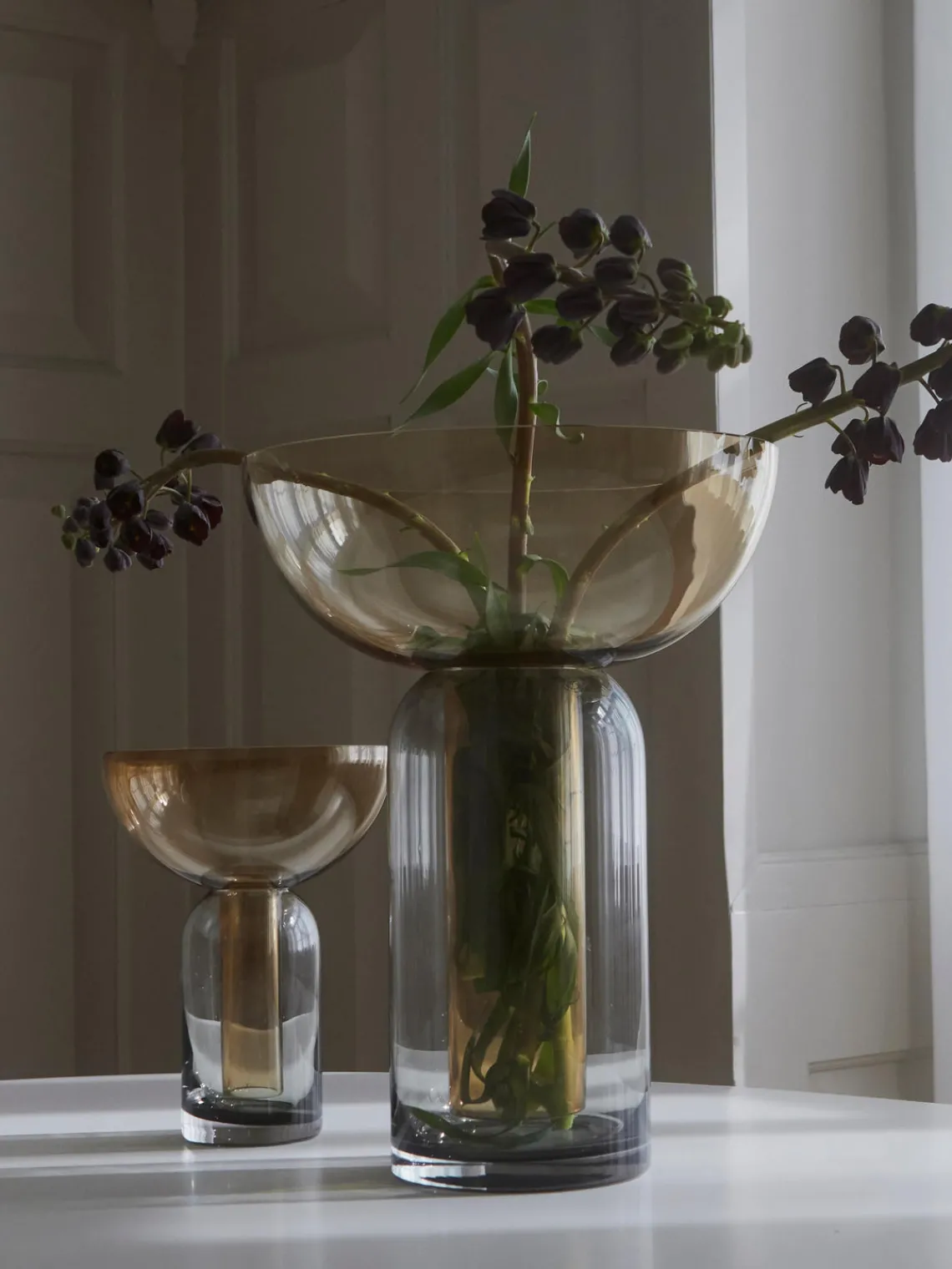 Online AYTM Vase en verre soufflé bouche Torus, haut. 33 cm Ocre, gris foncé transparent