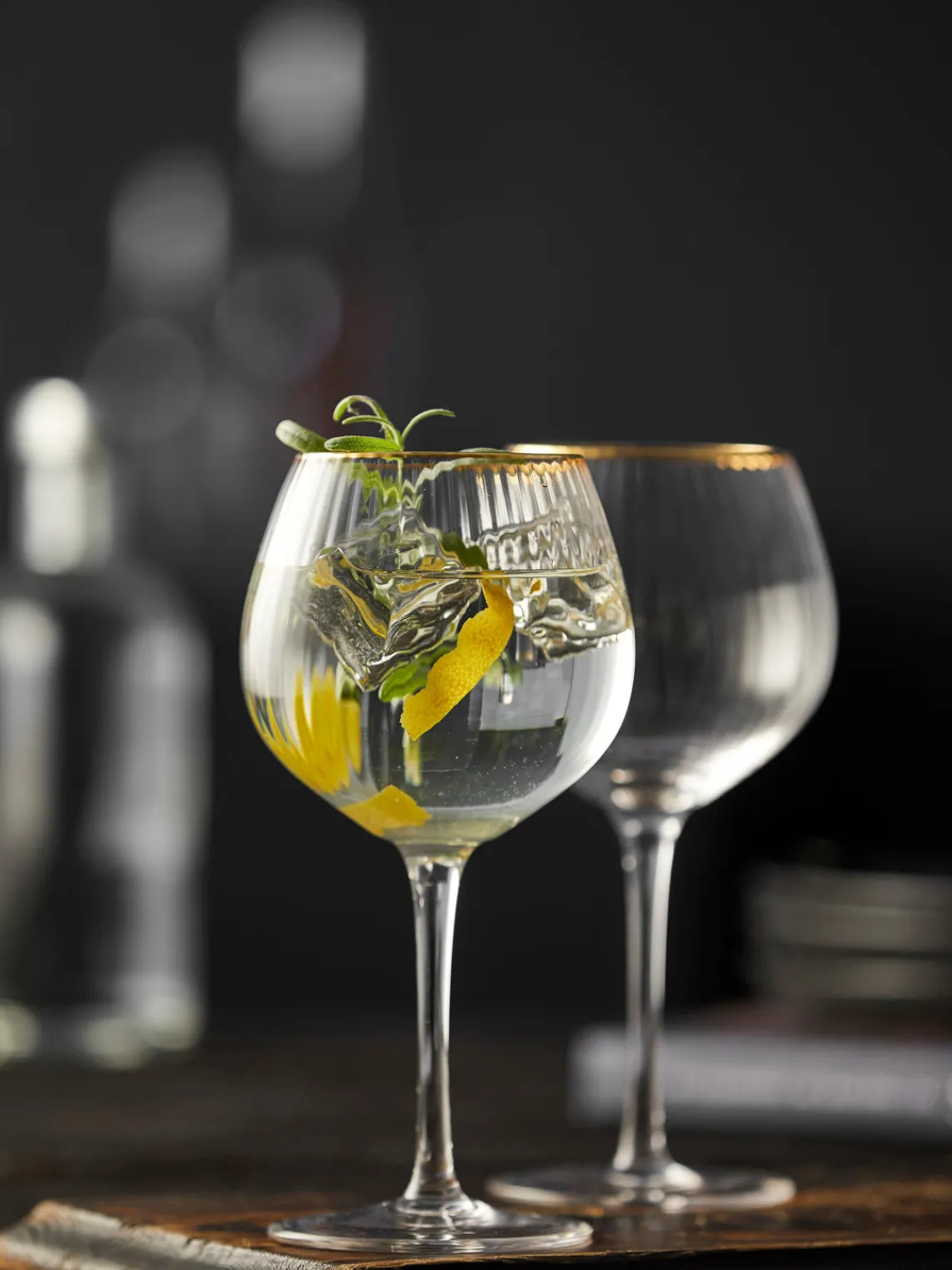 Discount Lyngby Verres à vin soufflés bouche avec bord doré Palermo, 4 pièces