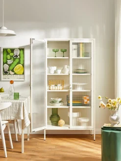 Online Mustard Made Vitrine en métal et verre strié The Collector Blanc cassé