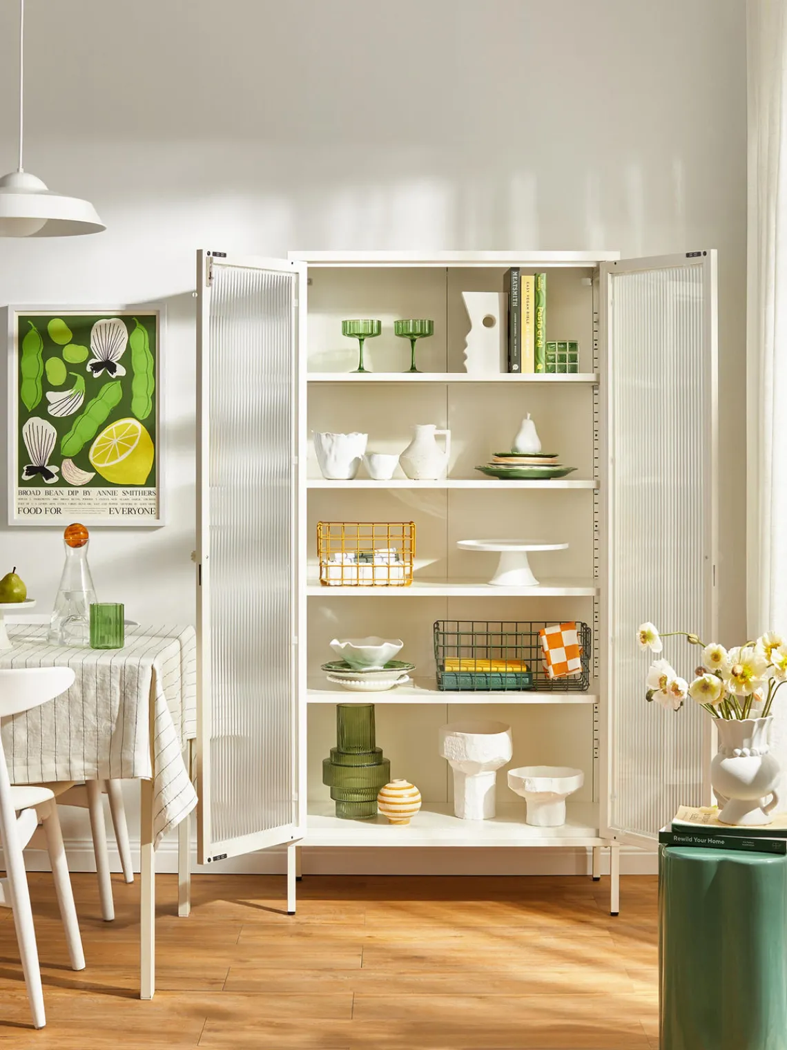 Online Mustard Made Vitrine en métal et verre strié The Collector Blanc cassé