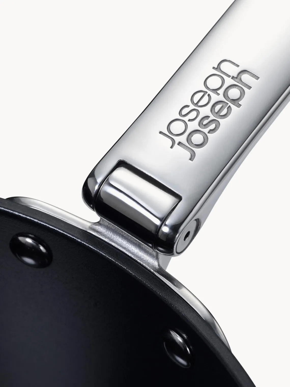 Clearance Joseph Joseph Wok avec revêtement anti-adhésif Space